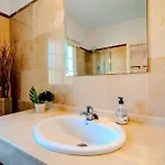 빌라 Cozy In Marbella-estepona 에스테포나