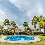 Cozy In Marbella-estepona 빌라 *