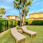 Cozy In Marbella-estepona 빌라 에스테포나